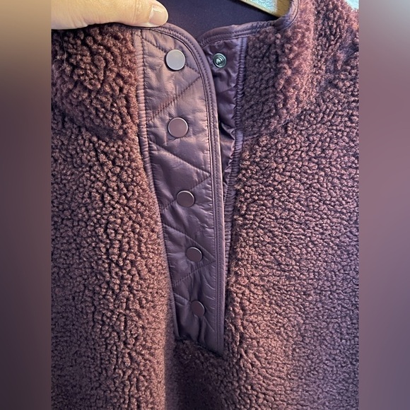 Athleta cozy Sherpa snap fleece - Picture 3 of 8